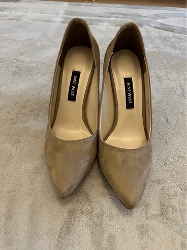 Nine West 38