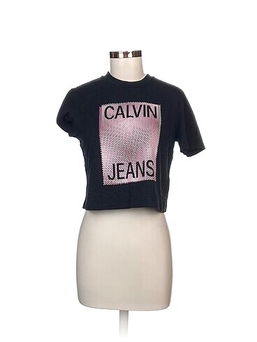 Calvin Klein T-shirt %70 İndirimli.