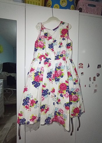 LC Waikiki Çiçek Desenli Kız Çocuk Pliseli Elbise