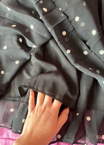 Puantiye Desenli Siyah Etek - Görsel 2