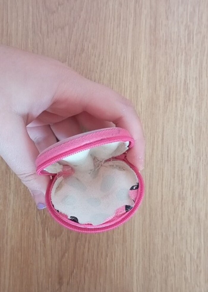 Bir küçük bir büyük cüzdan - Görsel 2