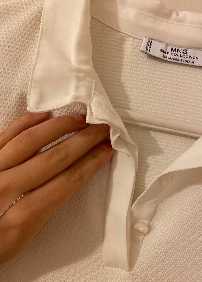 YAKA DETAYLI MANGO BLUZ - Görsel 3