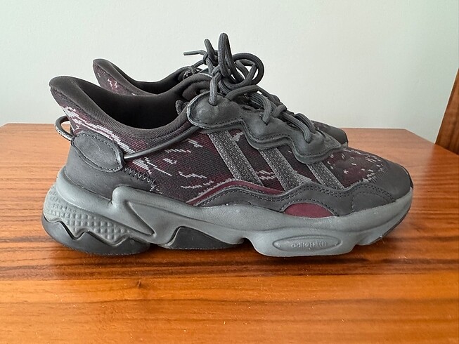 Adidas ORJİNAL ADİDAS OZWEEGO BAYAN 37.5