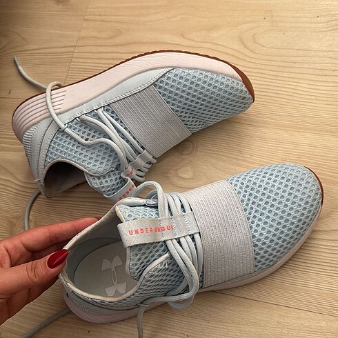 Under Armour spor ayakkabı