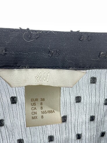 38 Beden siyah Renk H&M Bluz %70 İndirimli.