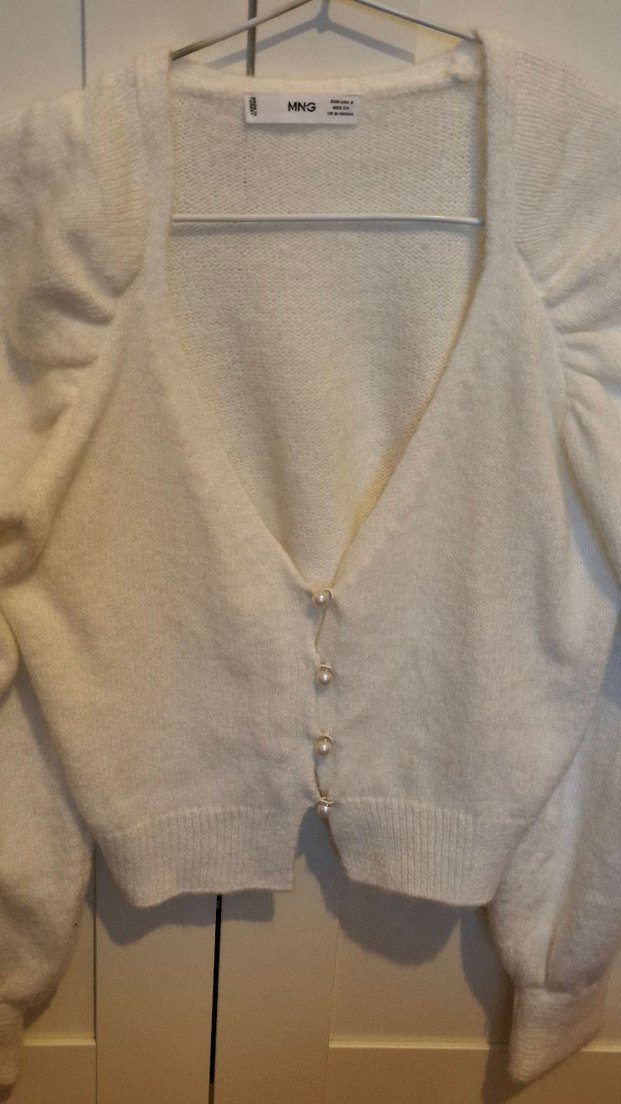 MANGO MARKA S Beden Düğmeli Beyaz V Yaka Kadın Hırka. - Görsel 2