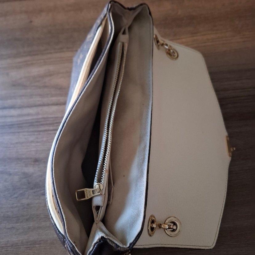 Askılı zincir detaylı omuz çantası - Görsel 5