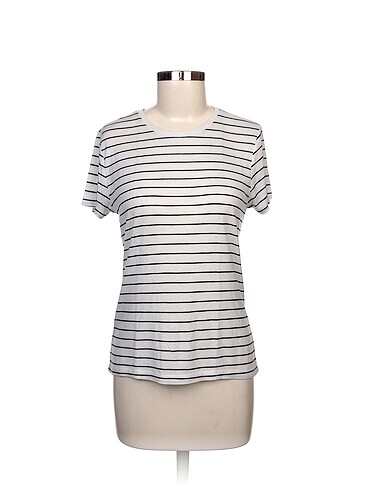 Koton T-shirt %70 İndirimli.