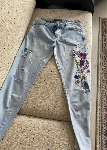 36 Beden mavi Renk Nakışlı Kadın Denim Jean