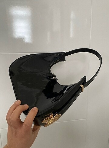  Beden siyah Renk Kol çantası