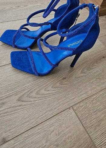 Mavi Süet Stiletto Topuklu Kadın Ayakkabı