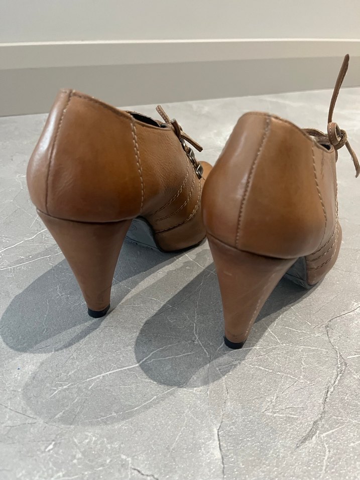 Taba Vintage Deri Topuklu Kadın Bot - Görsel 3
