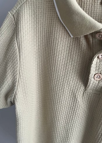 Yağ yeşili, örgü dokulu yakalı tişört - Görsel 3