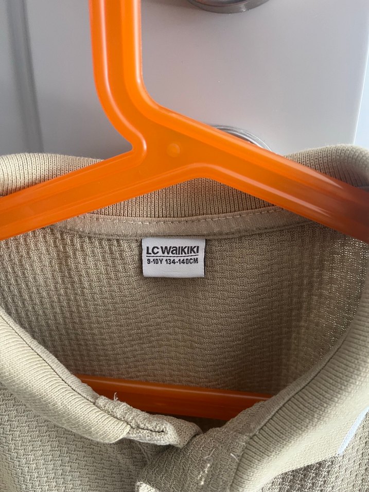 Yağ yeşili, örgü dokulu yakalı tişört - Görsel 2