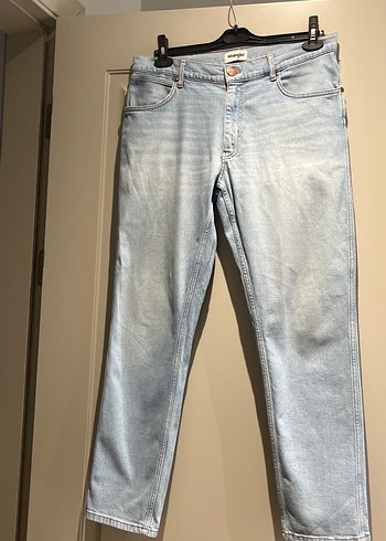 Wrangler Acik Mavi Rahat Kesim Denim Jean