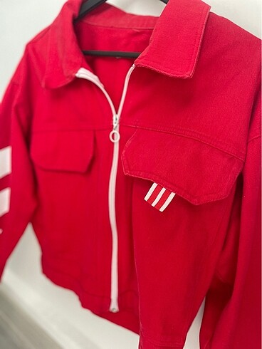 Kırmızı ceket - Görsel 4