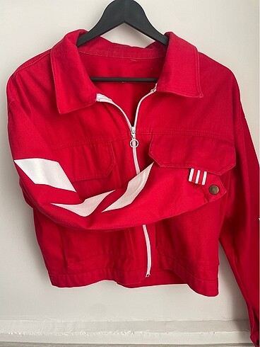 Kırmızı ceket - Görsel 2