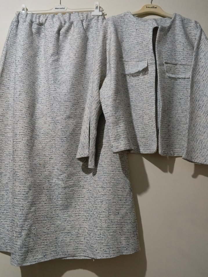 Düğmeli Kısaca Kadın Ceket - Görsel 2