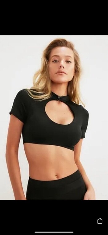 Trendyolmilla crop