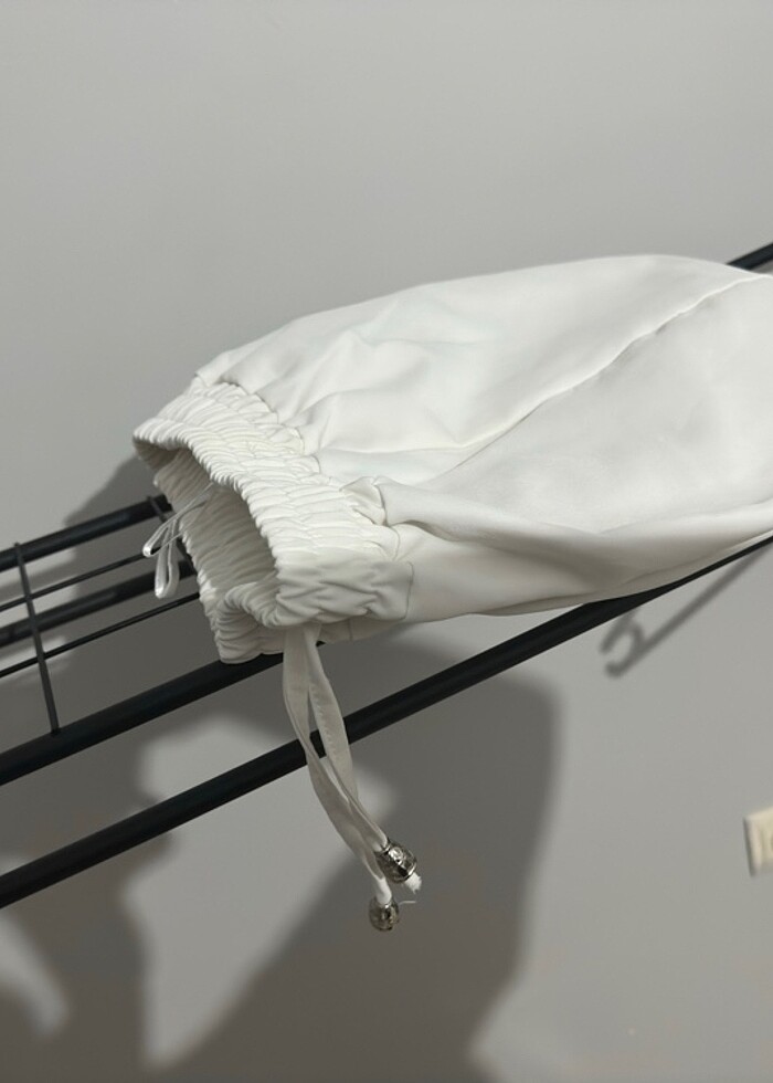 Şık beyaz kumaş pantolon tesettür - Görsel 3