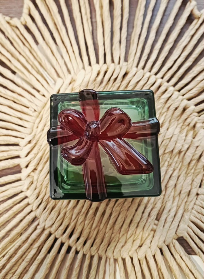 Koyu Yeşil Hediye Kutusu Tasarımlı Mumluk - Görsel 3