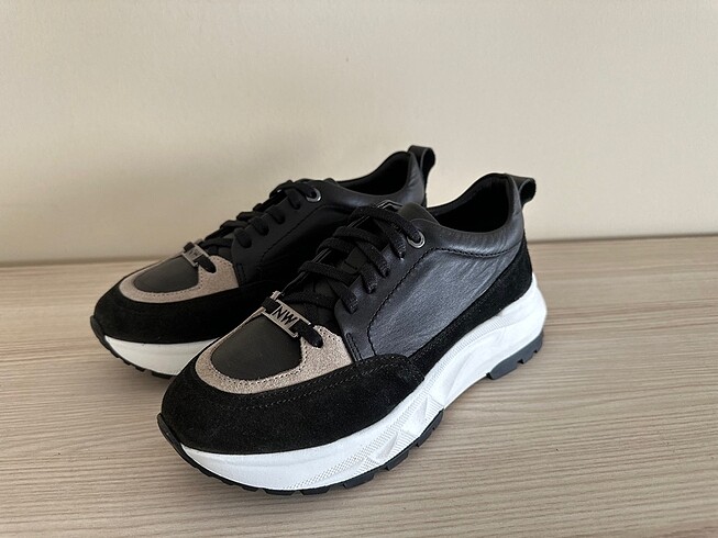 Nine West 37 numara NINE WEST siyah sneaker