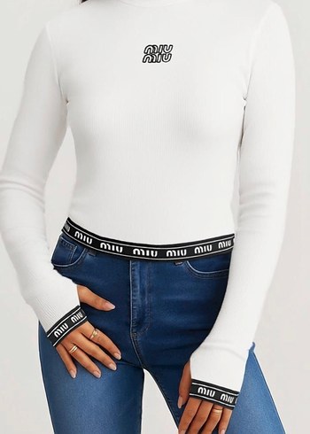 Beyaz Kadın Crop Top, Uzun Kollu, Elastik