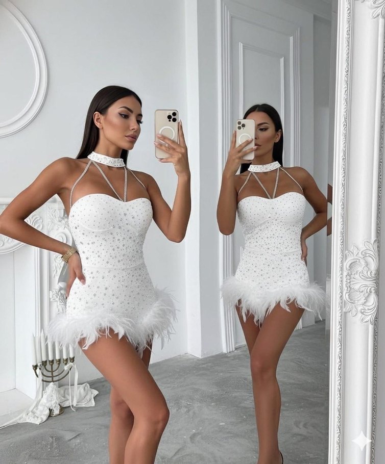 Tüy Detaylı Straplez Mini Beyaz Abiye - Görsel 3