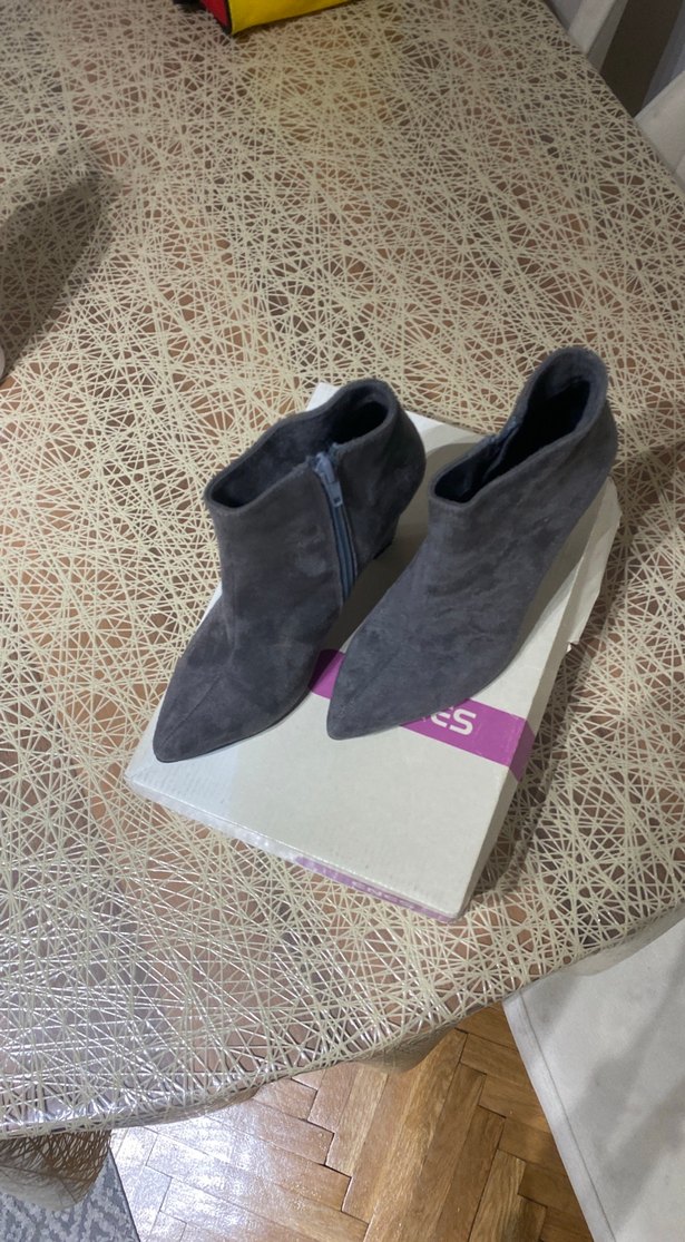 Gri Süet Dolgu Topuklu Kadın Bot - Görsel 2