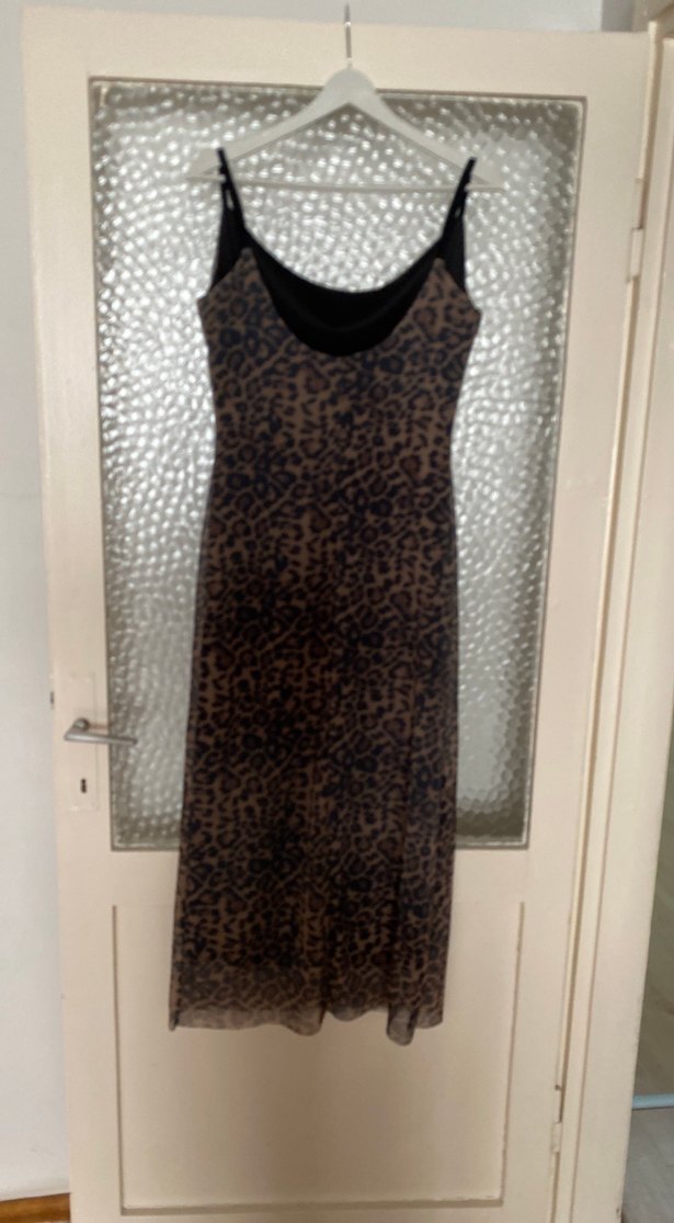 Drapeli Straplez Yılan Desenli Uzun Elbise - Görsel 2