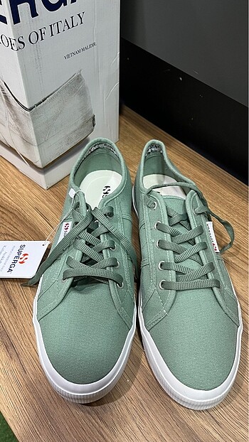 43 Beden yeşil Renk superga yeşil ayakkabı