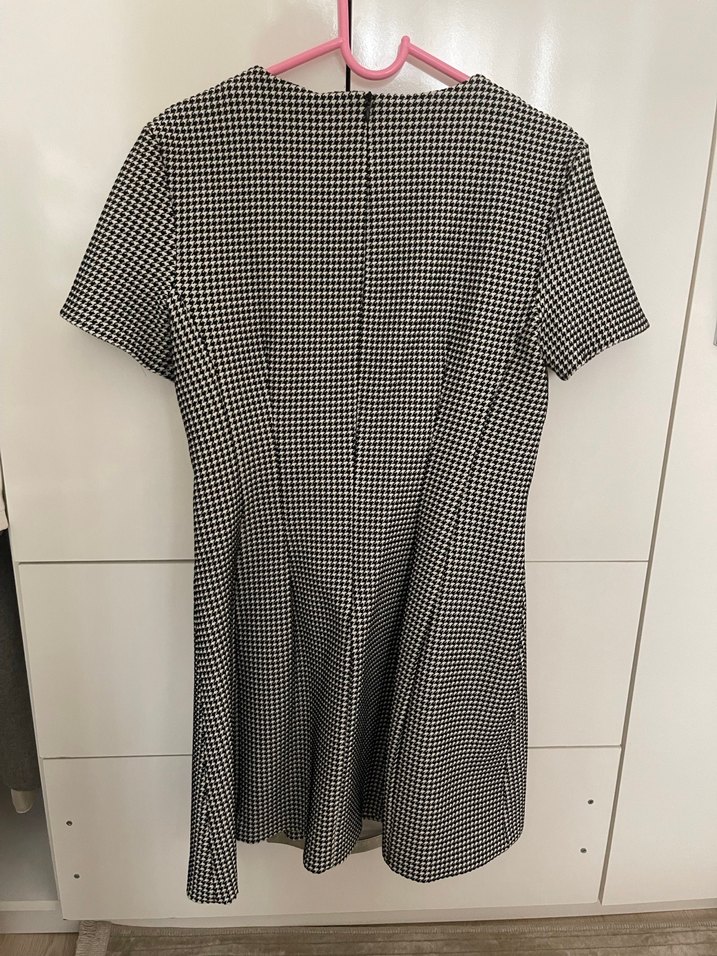 Zara M beden Kareli Piliseli Gri  Elbise - Görsel 4