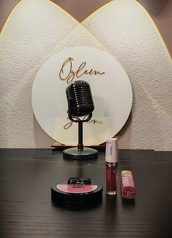 Maybelline pudra ve ruj