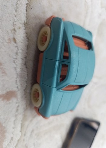 Pastel Turkuaz Oyuncak Araba