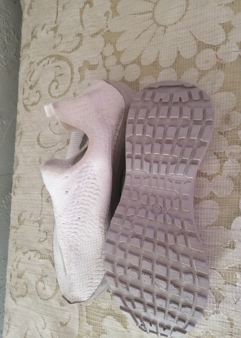 Beyaz  hava alan 42 numara erkek ayakabı - Görsel 5