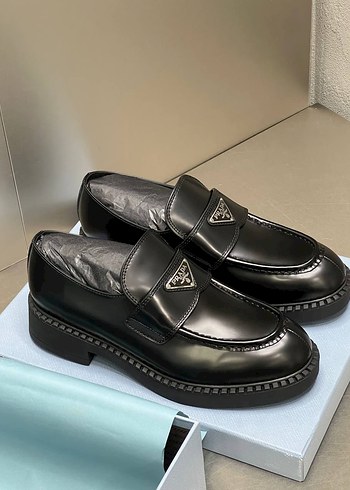 38 Beden Prada loafer