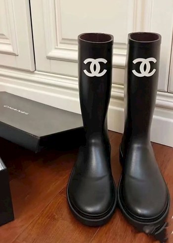 Chanel Chanel rain bot