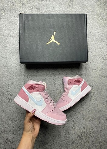 Nike air jordan pink