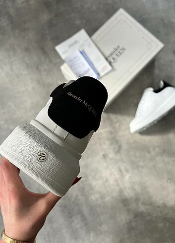 Alexander McQueen Alexander McQueen