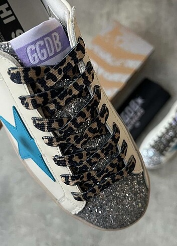 Golden Goose Deluxe Golden goose