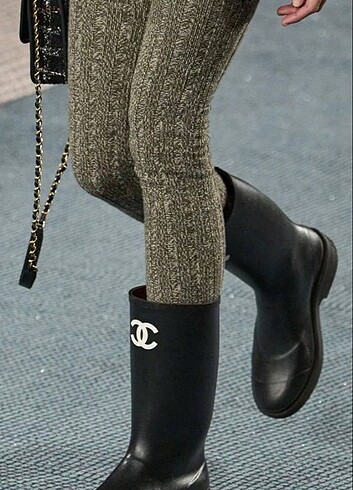 Chanel çizme 