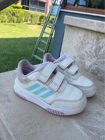 Adidas ayakkabı