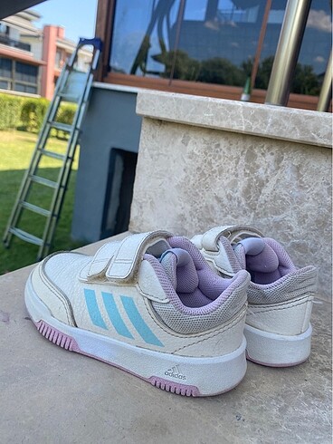 23 Beden Adidas ayakkabı