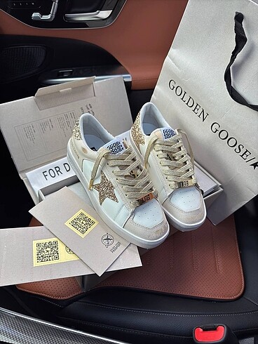 Golden Goose Deluxe