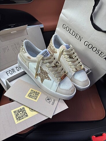 Golden Goose Deluxe Golden Goose Deluxe