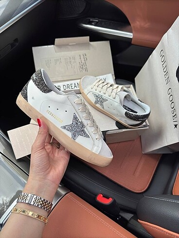 GOLDEN GOOSE DELUXE