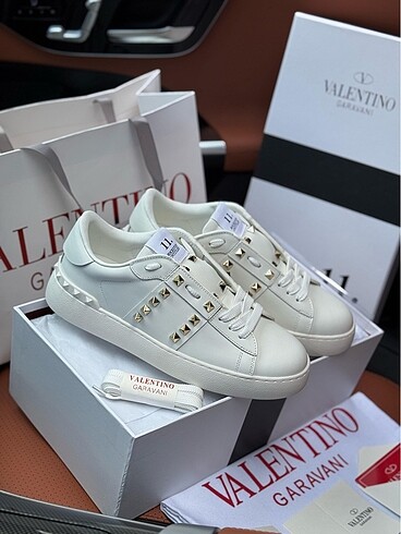 Valentino Valentino Garavani Sneaker
