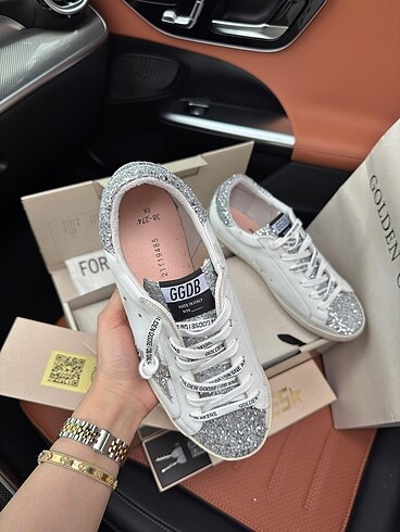 Golden Goose Deluxe