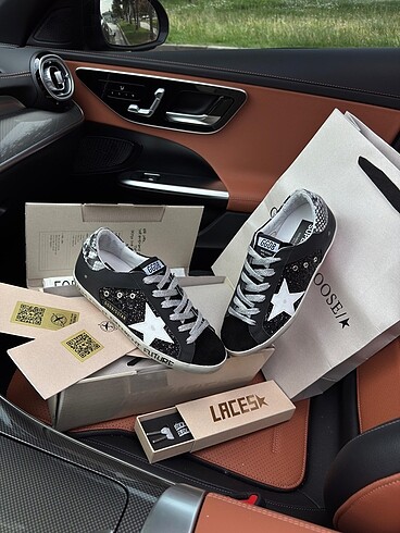 Golden Goose Deluxe Golden goose deluxe