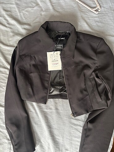 Pull and Bear Pull & bear crop cetek